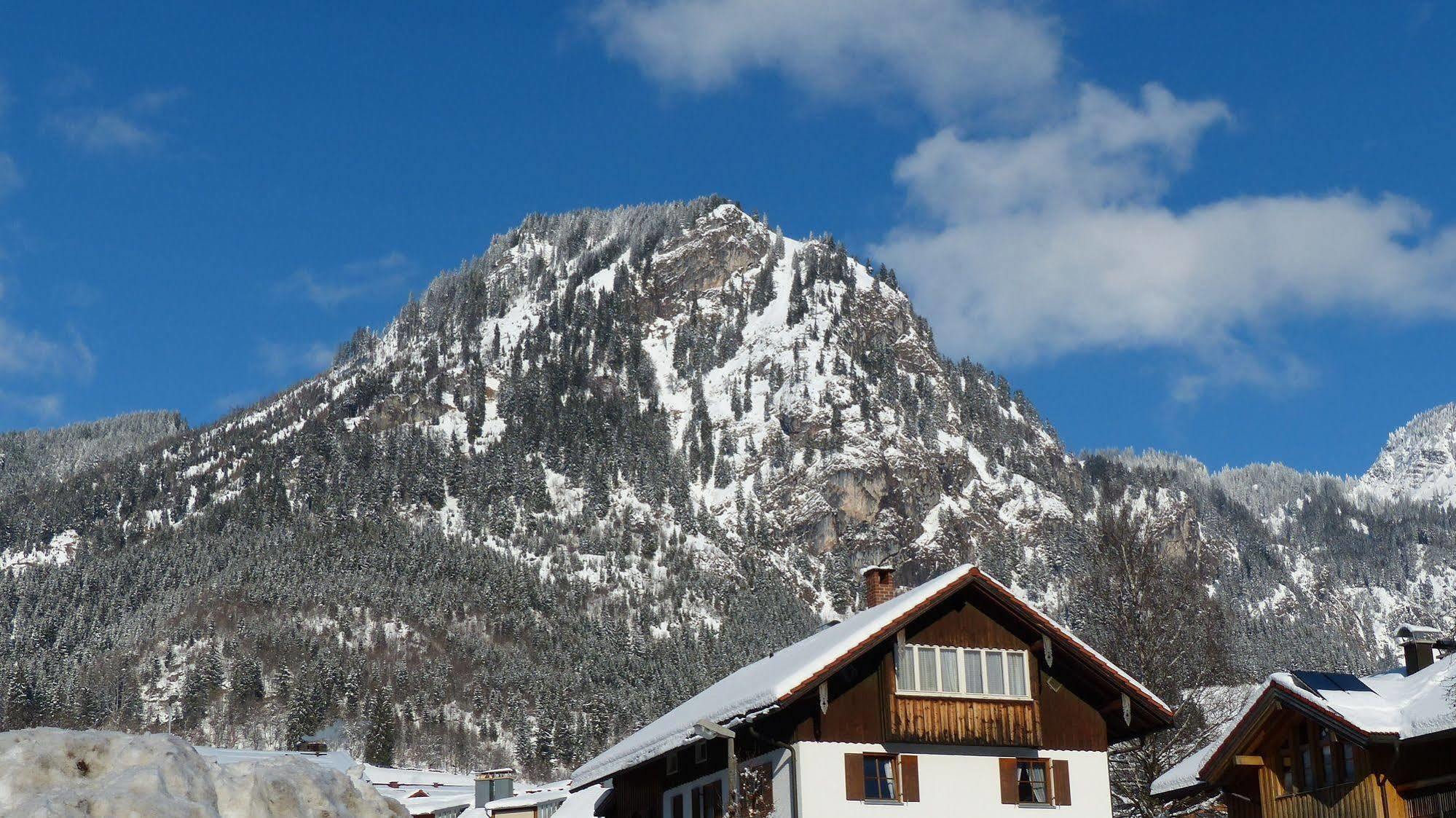 Hotel Restaurant Amadeus - Inclusive Skipass Und Vieles Mehr Bad Hindelang Esterno foto
